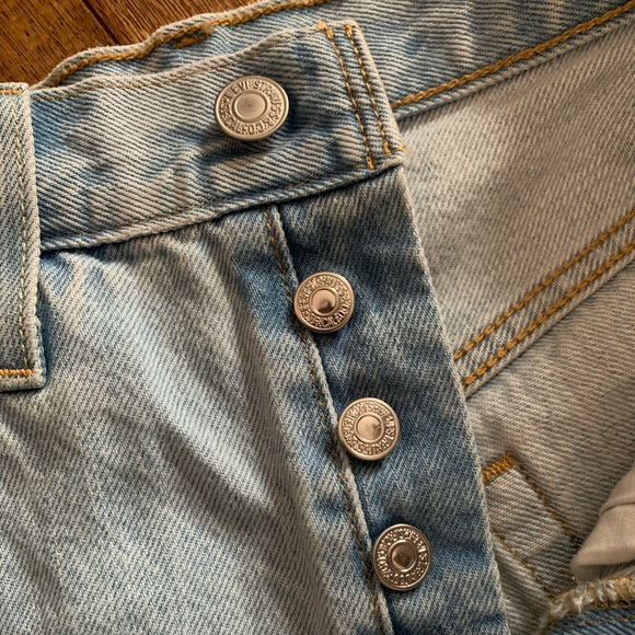 Levi’s 501 Original High-Rise Shorts in size W25 - Picture 5 of 7